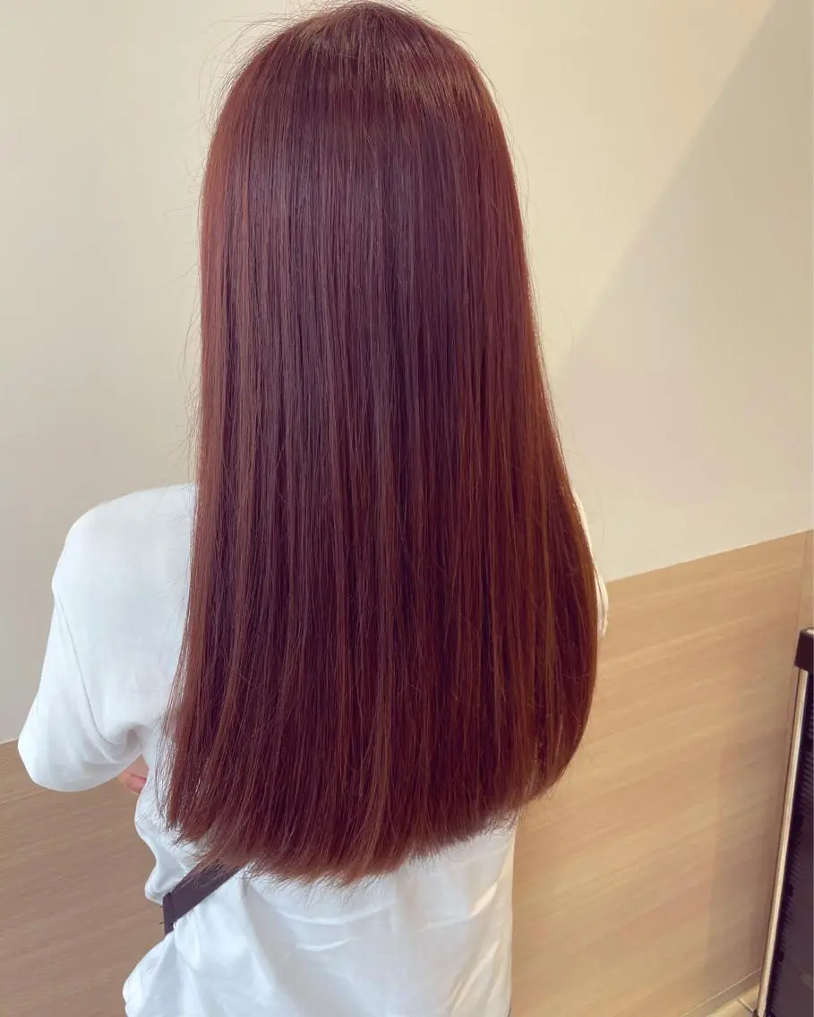 ロング カラー ブラウンカラー ケアカラー ピンクカラー ピンクブラウン ロング 天野 瑠真のヘアスタイル