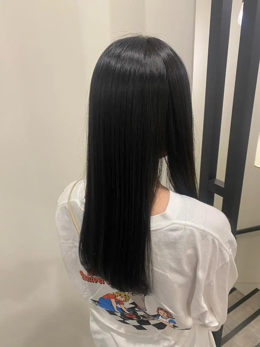 セミロング 髪質改善 縮毛矯正 カット 縮毛矯正 🍑 モモカ🍑のヘアスタイル