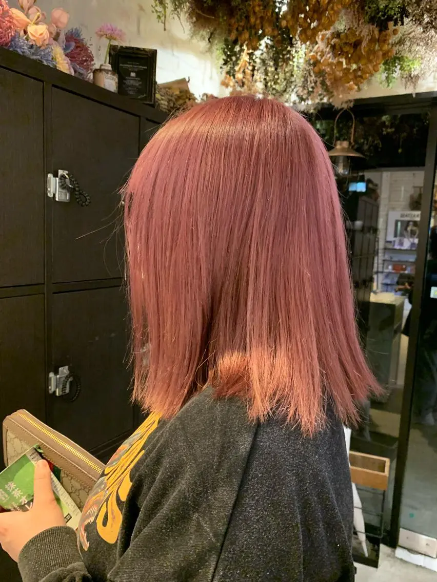 セミロング カラー ピンクカラー 池本 勇大のヘアスタイル