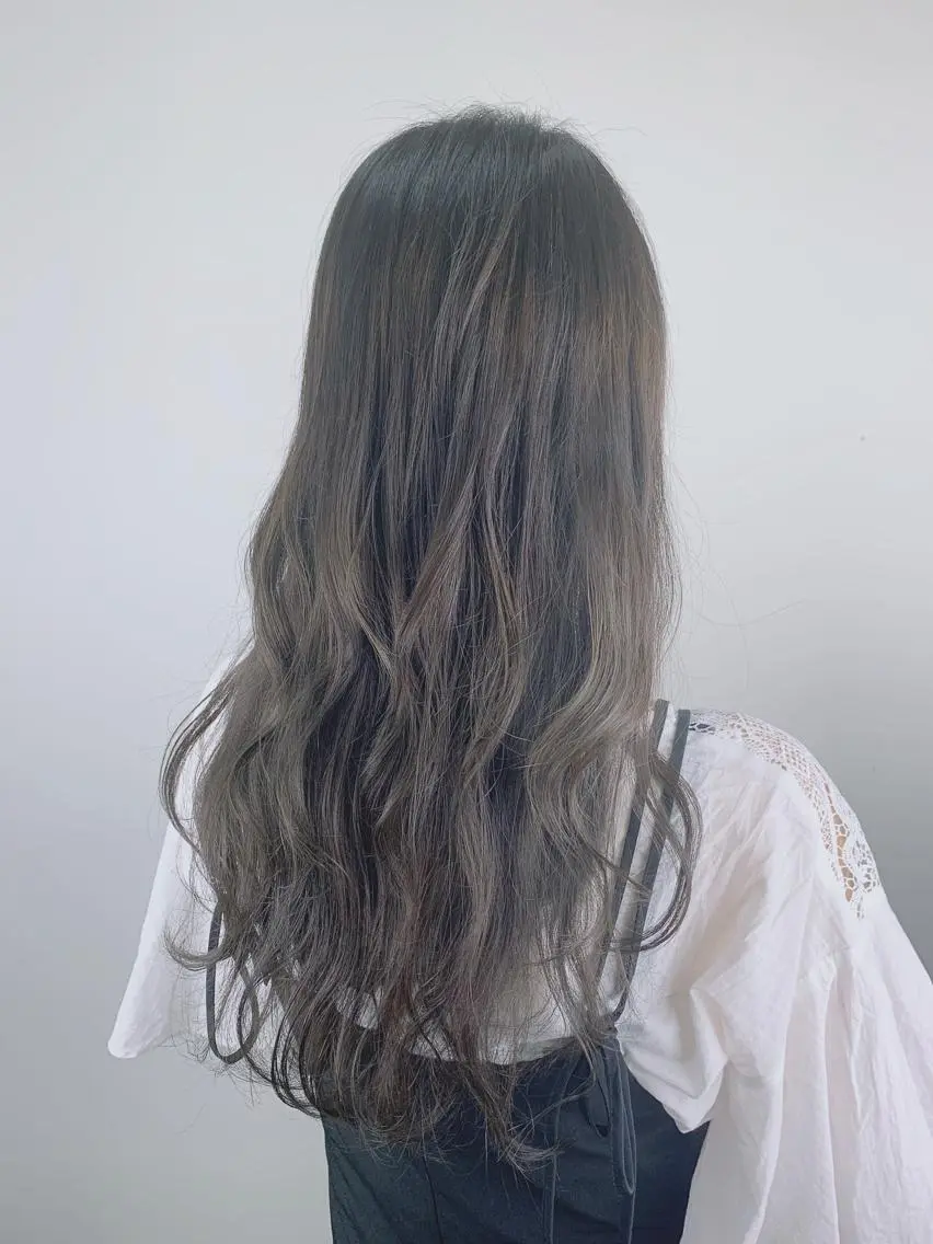 ロング カラー アッシュ ヘアカラー トリートメント 🤍🐰韓国ヘア/ レイヤー🤍菅原麻里のヘアスタイル