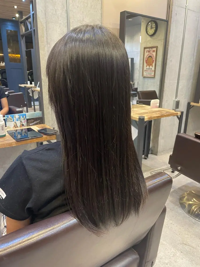 ロング 縮毛矯正 樋川 早紀のヘアスタイル