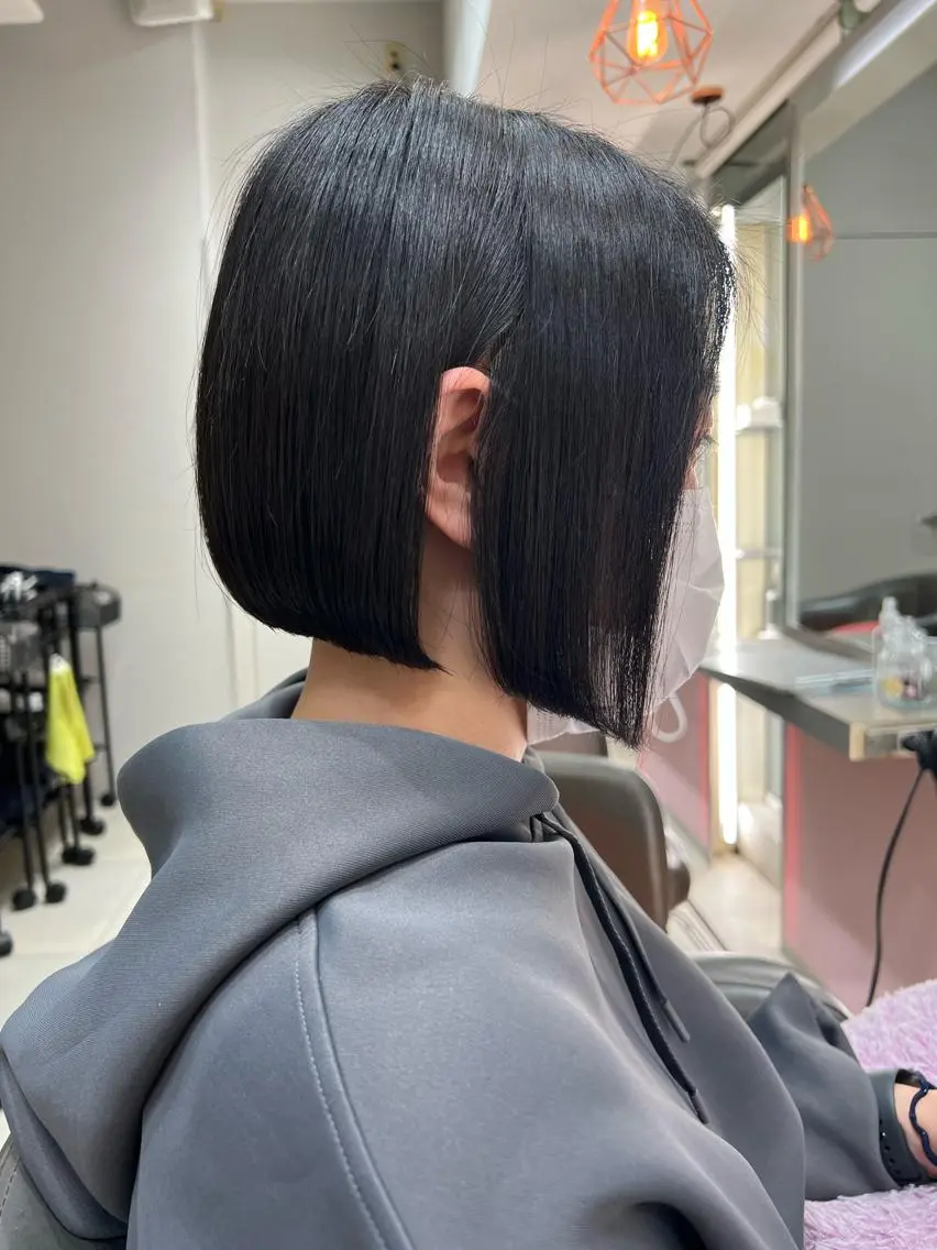 ショート 前下がりボブ ボブ 外ハネヘア トリートメント Eleanor 池袋 ミカのヘアスタイル