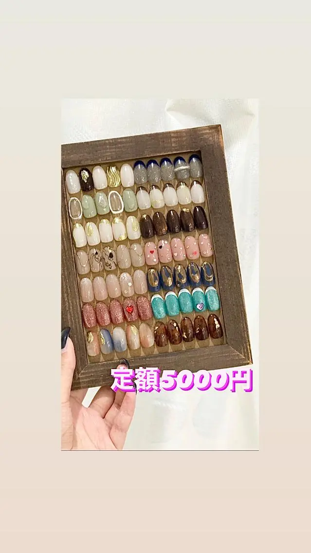 ネイル 板垣 綾乃のネイルデザイン