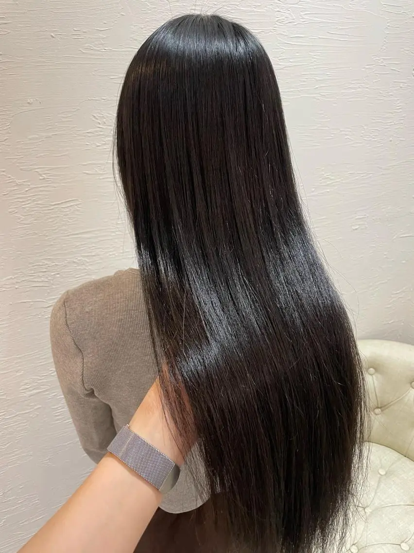 ロング 縮毛矯正 堀口 鈴花のヘアスタイル