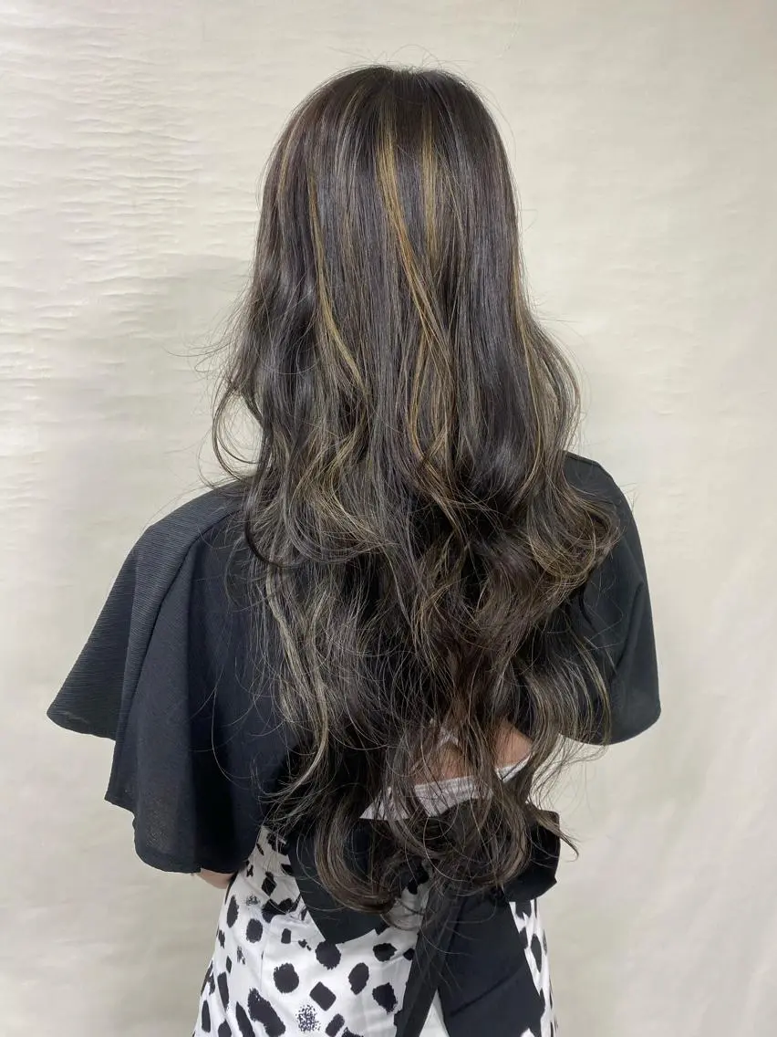ロング カラー ヘアアレンジ ハイライトカラー ハイライト カット ヘアカラー トリートメント 髪質改善【縮毛矯正】 北千住 田邉 澪のヘアスタイル