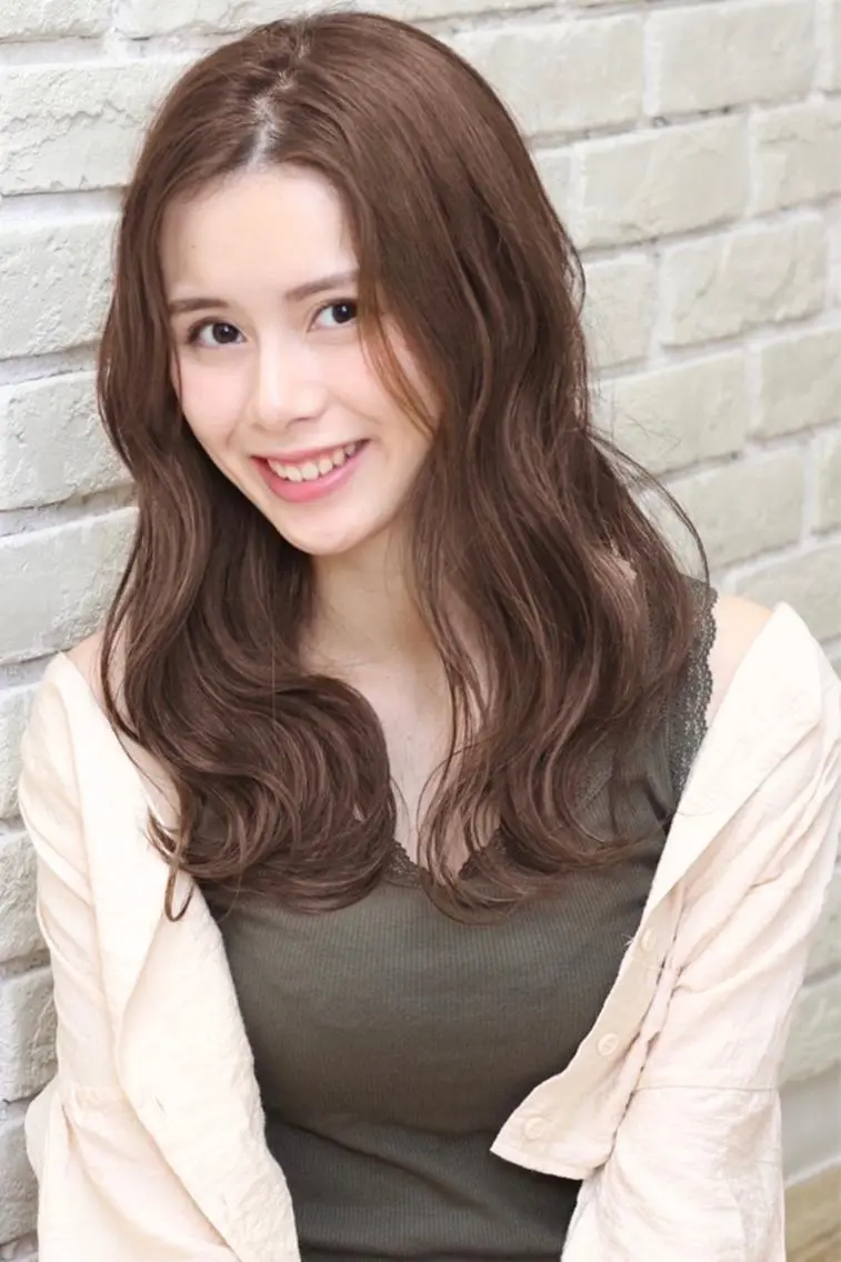 セミロング moanin モーニンのヘアスタイル