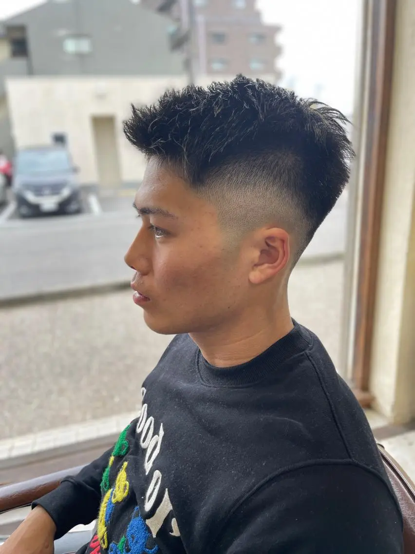 ショート メンズ フェードカット スキンフェード 女性理容師 黒岩　さちのヘアスタイル