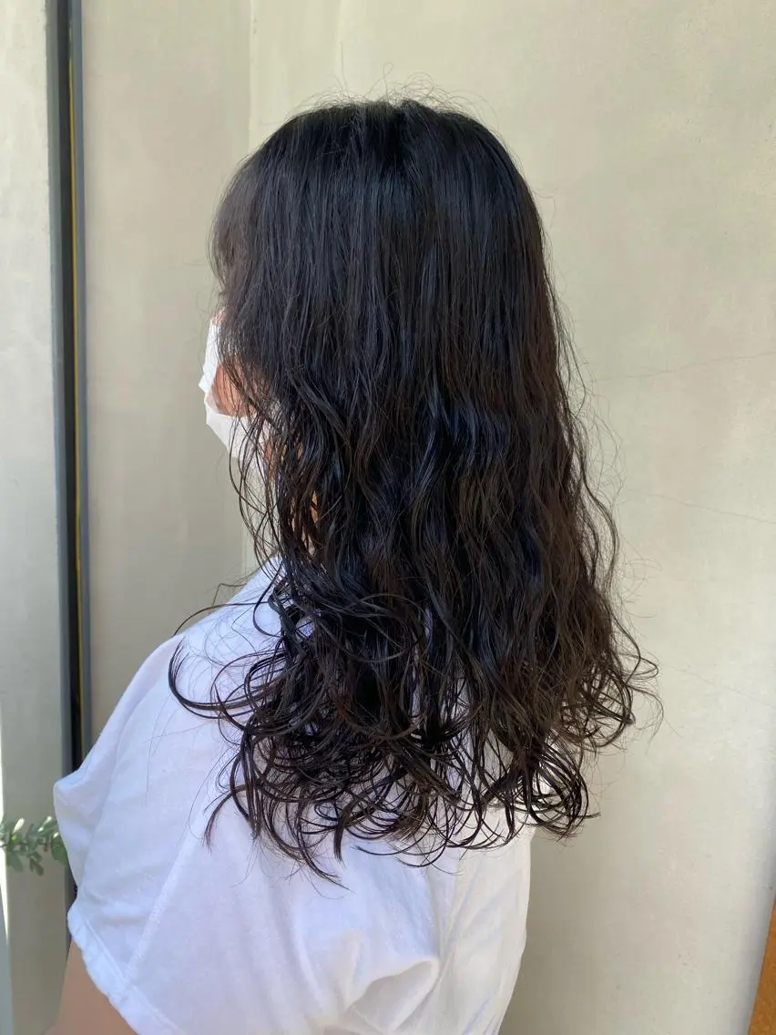 ロング パーマ カット パーマ トリートメント ENIF ヤマグチアツコのヘアスタイル
