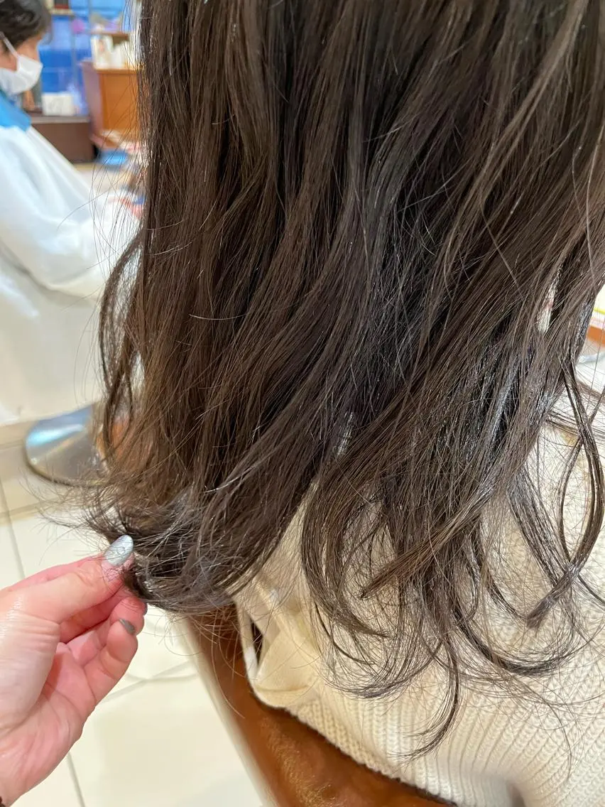 セミロング カラー カット ヘアカラー トリートメント ハイトーンカラー🩵 耳ツボジュエリー👂のその他イメージ
