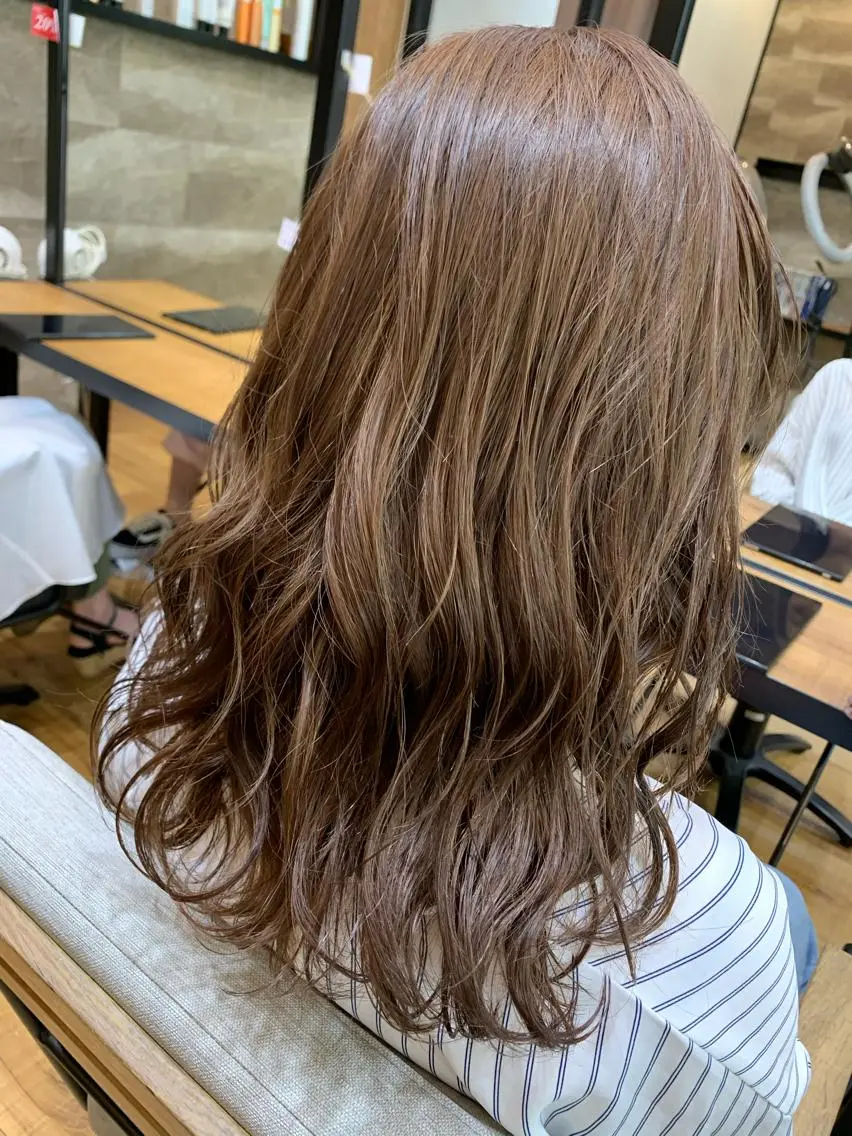 セミロング カラー ヘアカラー トリートメント 天野 開のヘアスタイル