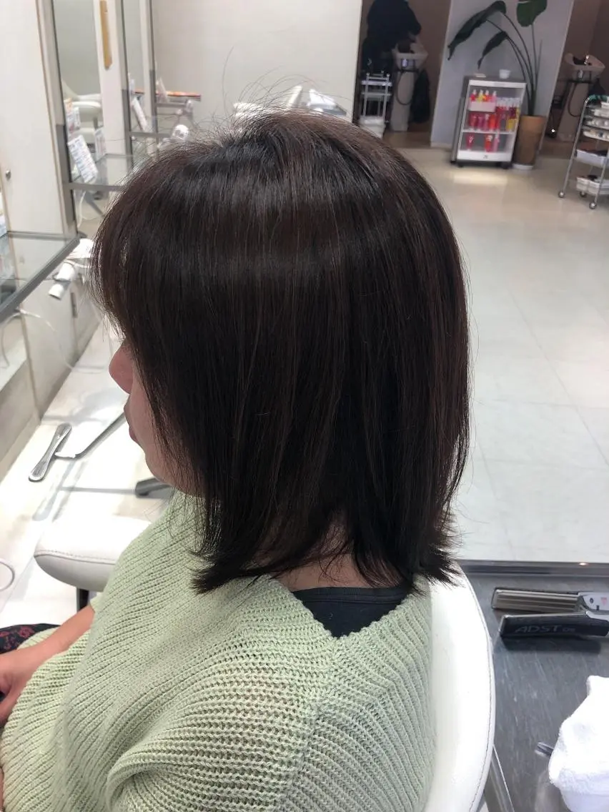 ミディアム 阿部 美咲のヘアスタイル