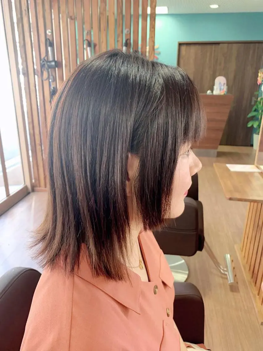セミロング カラー カット ヘアカラー 薬師寺 優のヘアスタイル