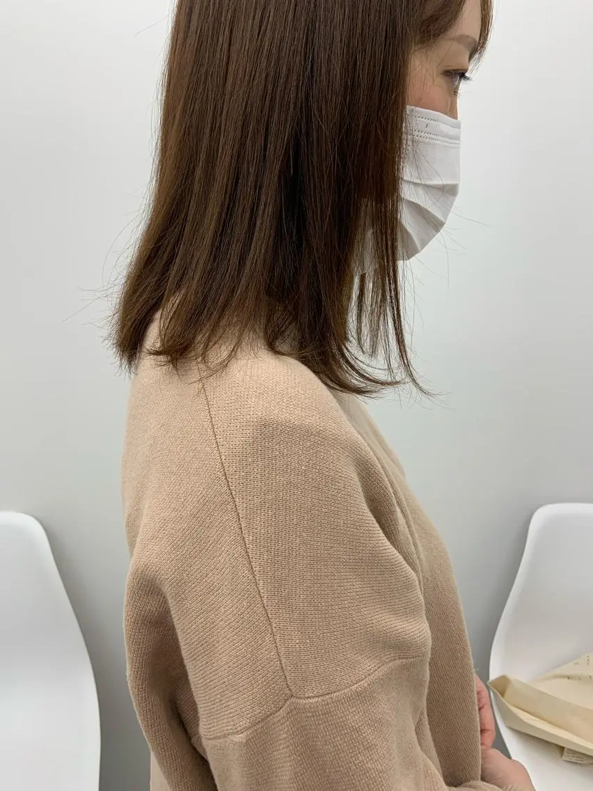 ミディアム e rikaのヘアスタイル