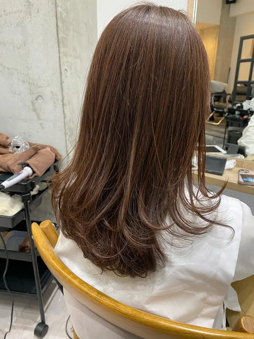 ミディアム カラー カット ヘアカラー トリートメント 似合う髪型が 分からない方へのヘアスタイル