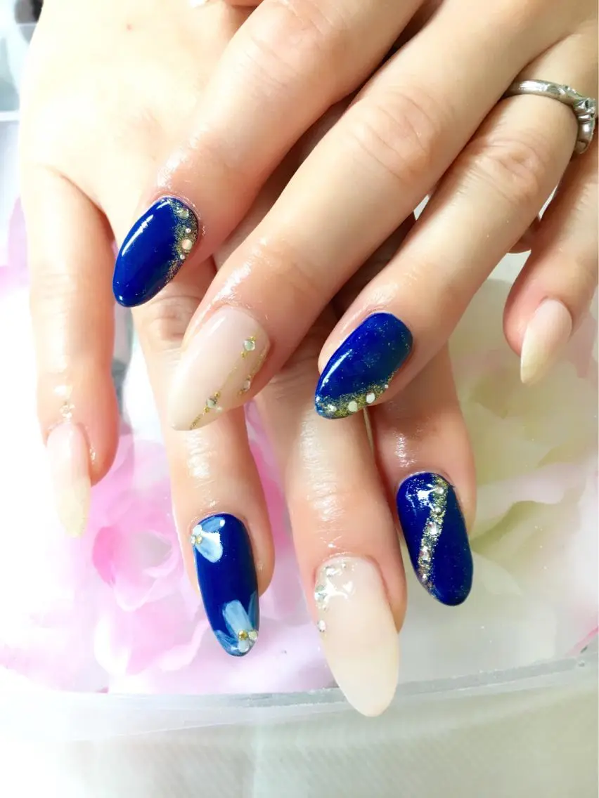 ネイル フットネイル ジェルネイル パラジェル 冬ネイル clover nailのネイルデザイン
