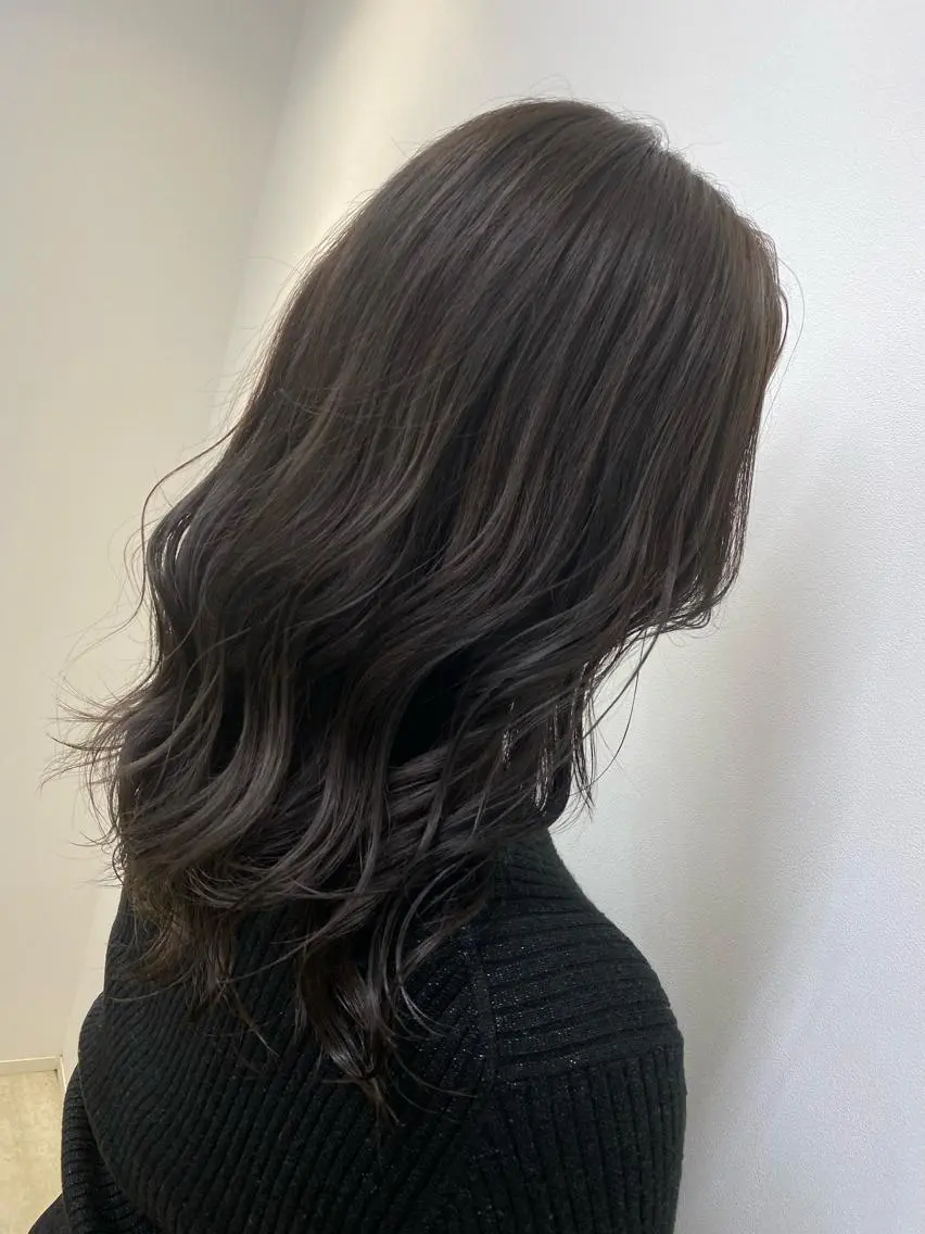 セミロング カラー グレージュ ヨシンモリ カット ヘアカラー トリートメント 角田 全史のヘアスタイル