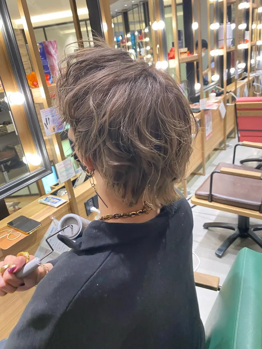 カラー メンズ unopulir 景山 凌のヘアスタイル
