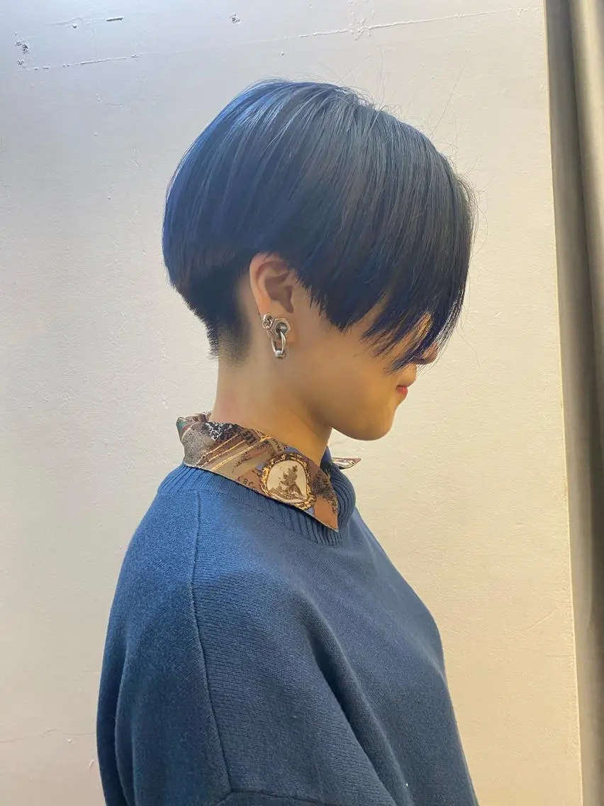 ショート カラー ブルーカラー ネイビーカラー 艶髪カラー&ウルフ フルカワ ヒロズミのヘアスタイル