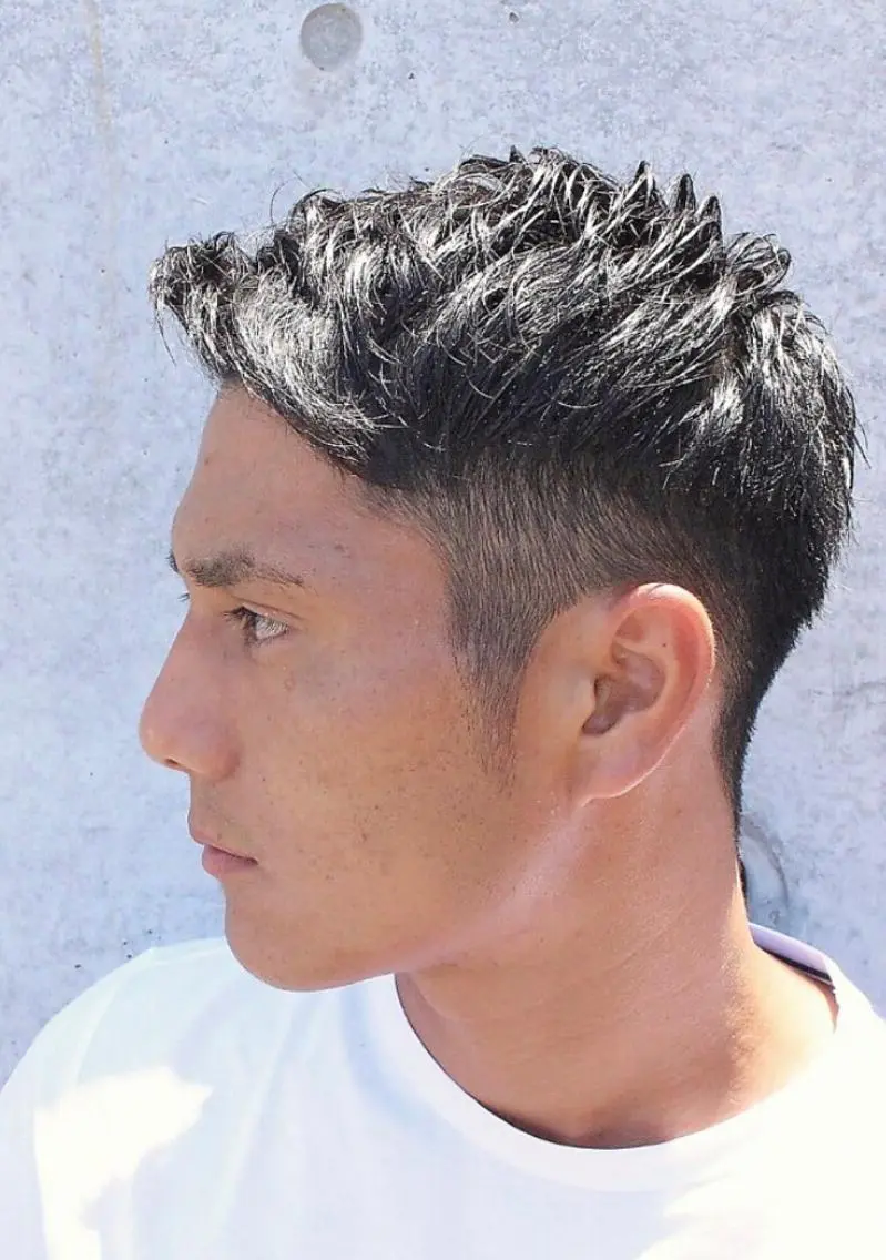 ショート メンズ 厚地 伽寧のヘアスタイル