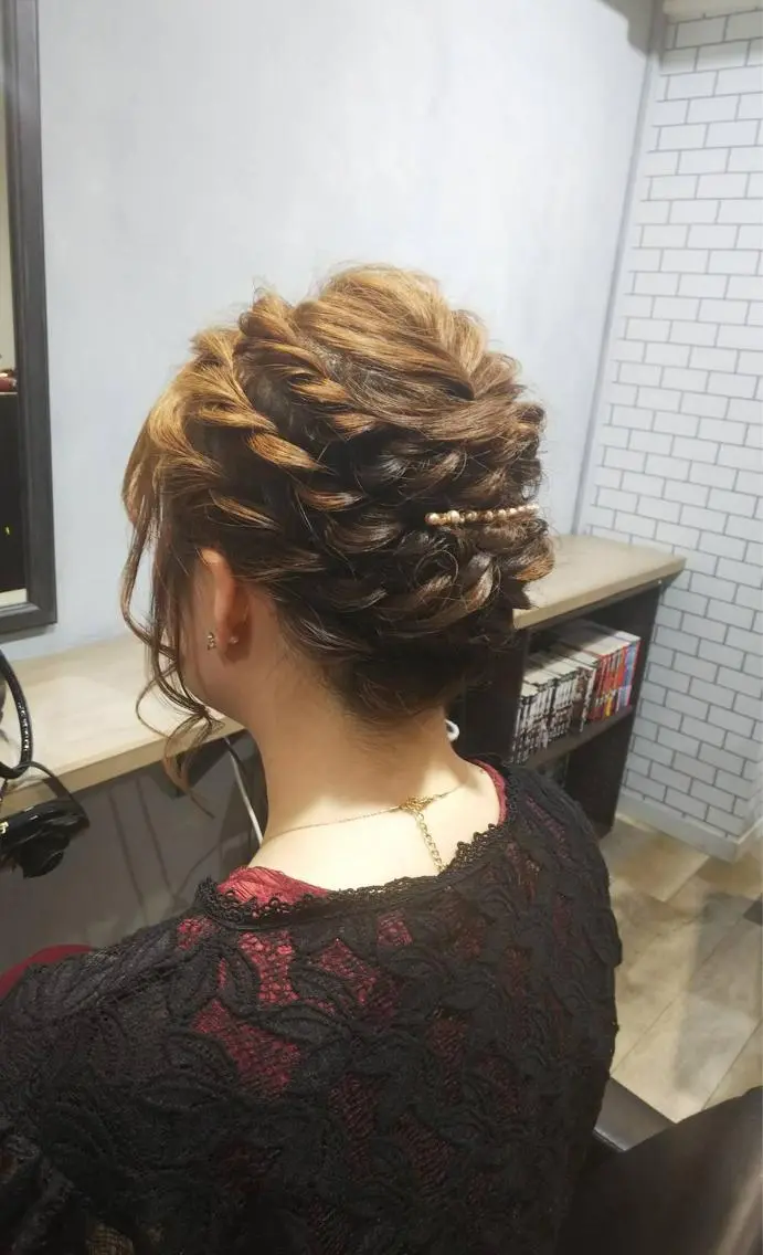 セミロング ヘアアレンジ ヘアセット katsuya hiroのヘアスタイル