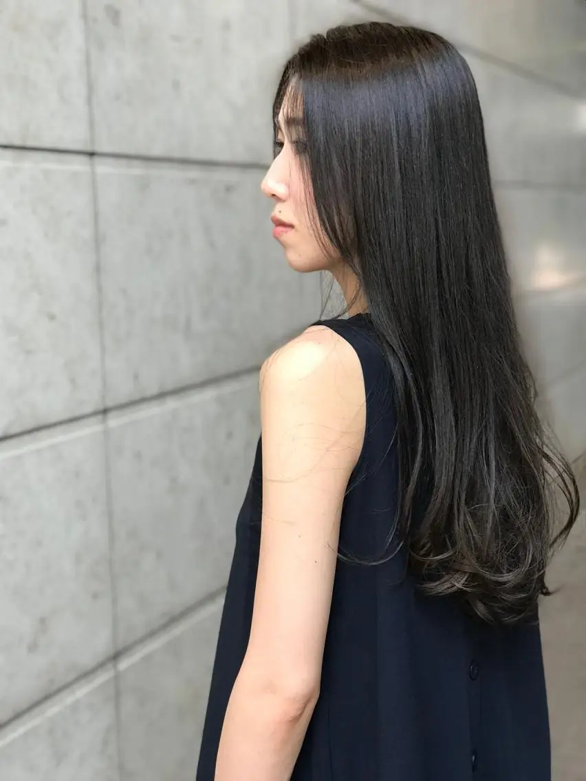 ロング カラー グレージュ ハイライトカラー ハイライト カット ヘアカラー パーマ トリートメント ヘッドスパ 代表　しみず としやのヘアスタイル