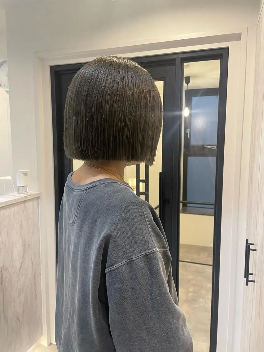 ミディアム カラー ベージュカラー ダブルカラー ラベンダーカラー 渋谷 留菜のヘアスタイル