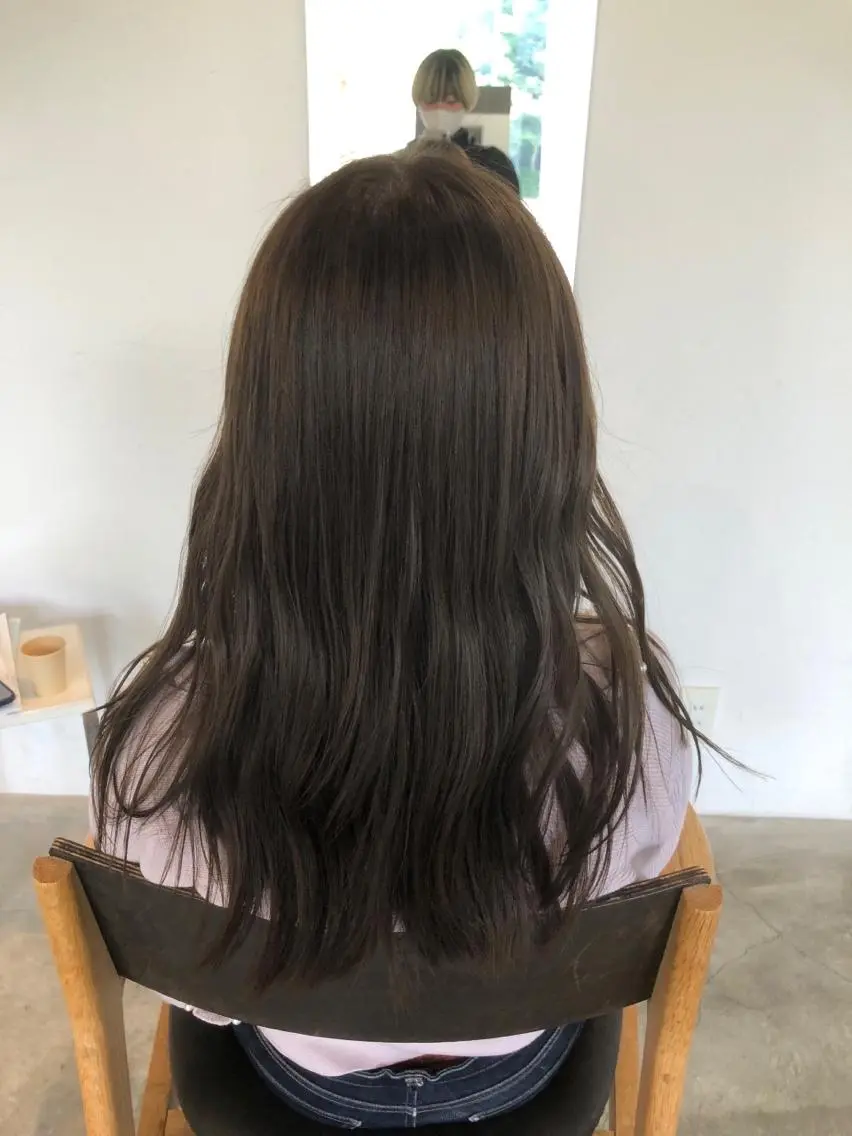 カラー 竹内 絢香のヘアスタイル
