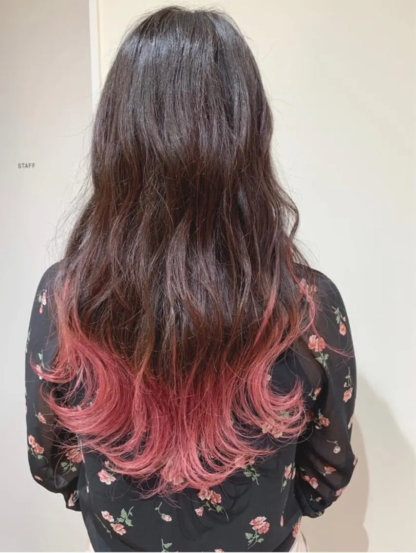 セミロング カラー グラデーションカラー megu 髪質改善TaLeのヘアスタイル