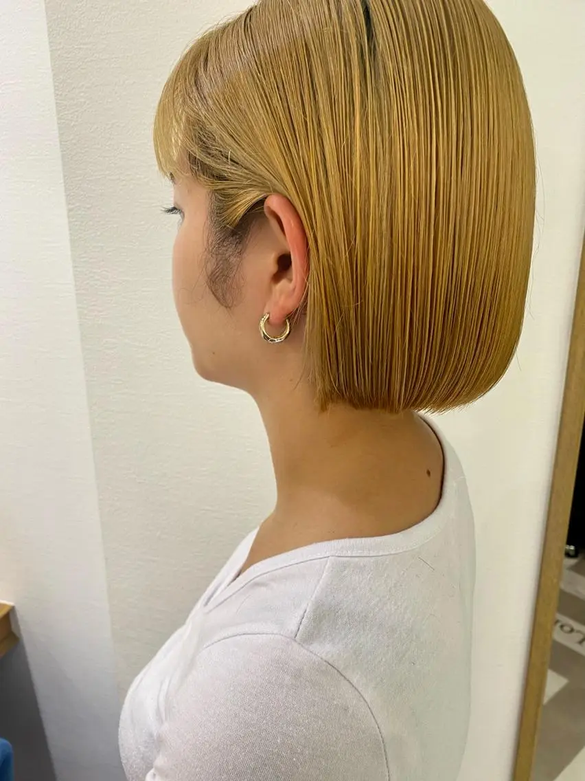 ショート カット ヘアカラー トリートメント 顔周り/ブリーチなし /縮毛矯正🫧伊勢のヘアスタイル