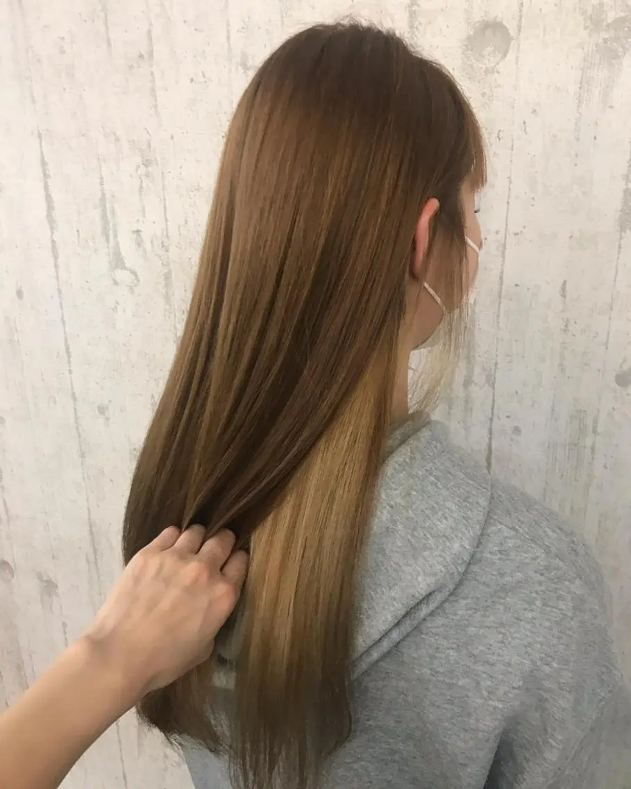 ロング カラー アディクシーカラー ケアカラー 髪質改善 トリートメント ヘアカラー トリートメント 【ヘアケア特化型】 newi天王寺のヘアスタイル