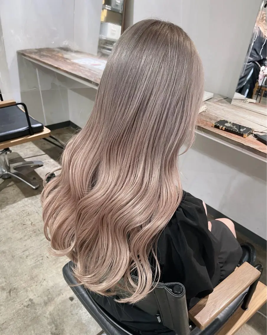 ロング カラー ヘアカラー トリートメント ヘアセット ✨艶ブリーチカラー ✨四ノ宮裕己のヘアスタイル