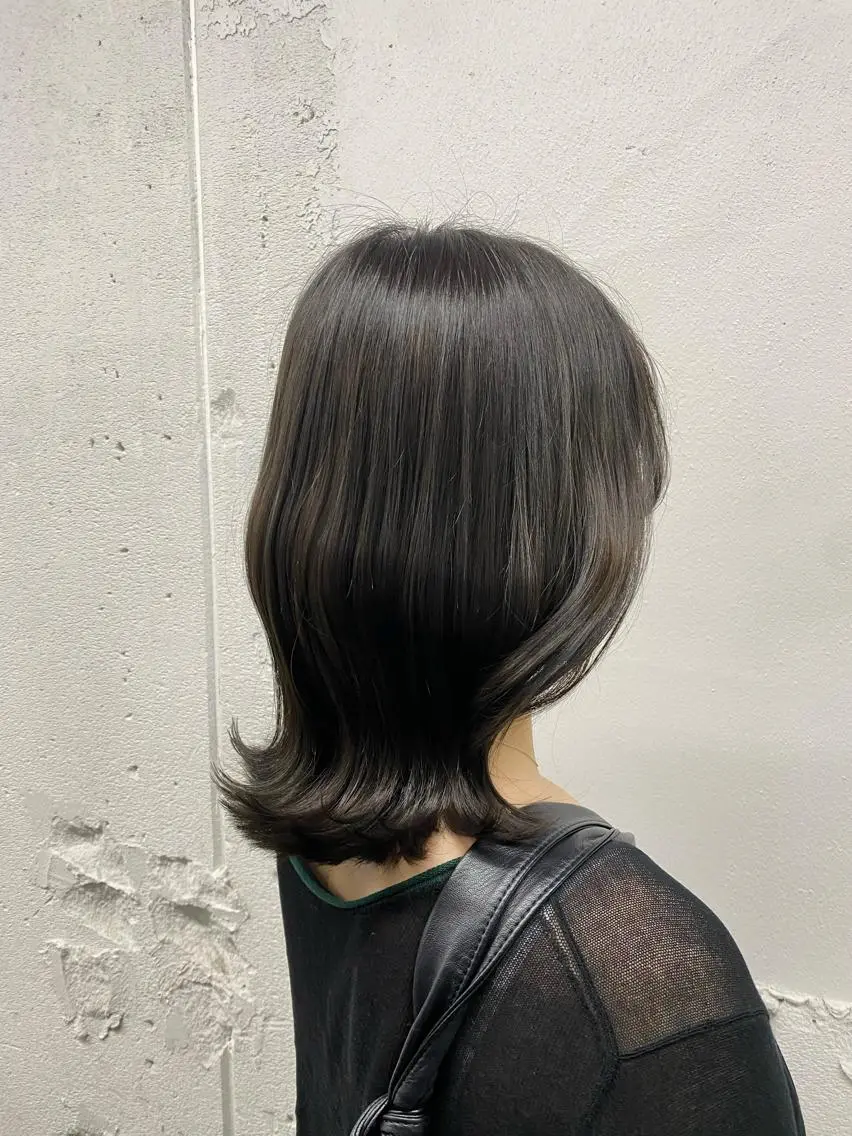 ミディアム 🧸艶髪ハイトーン 🍪chan🍯のヘアスタイル
