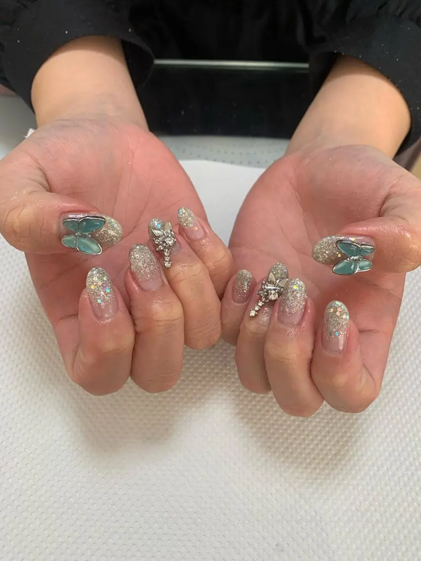 ネイル 持ち込み シンプルネイル ストーンネイル nail M&Tのネイルデザイン