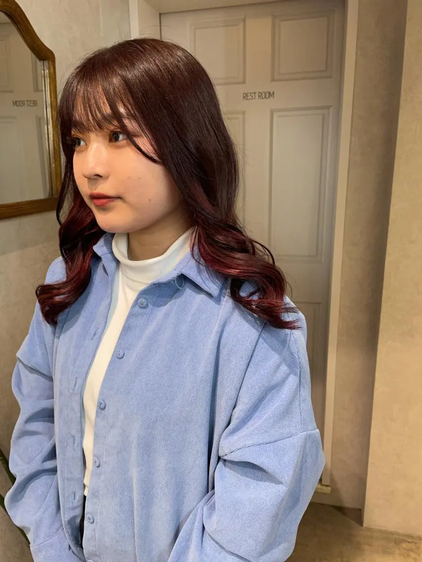 ロング カラー ブラウンカラー イヤリングカラー ピンクカラー ヘアカラー ナチュラル透明感🌱 小山美樹子のヘアスタイル