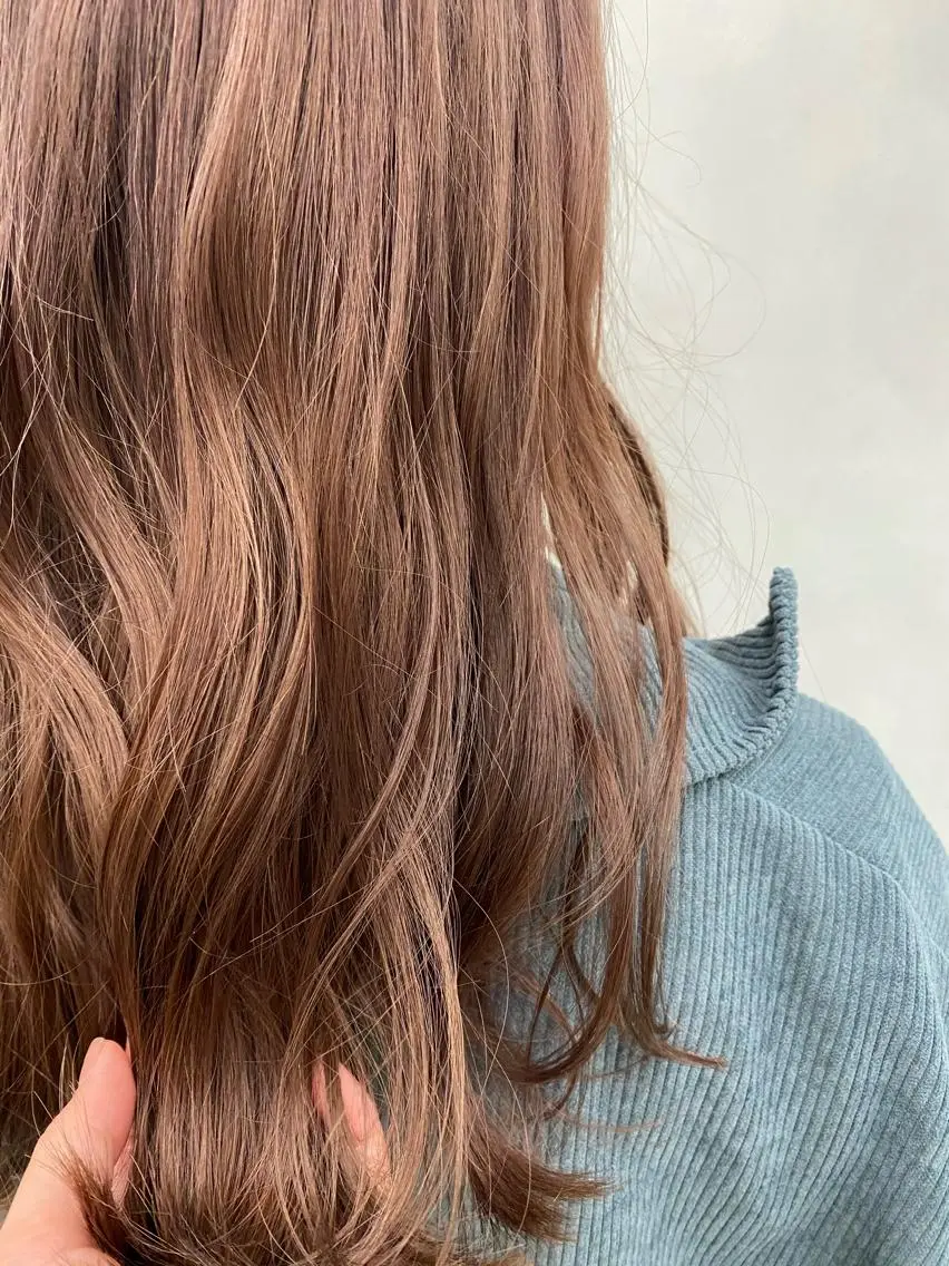 ロング カラー ベージュカラー ココアベージュ ヘアカラー ピンク/ベージュ /似合わせ/田島百華のヘアスタイル
