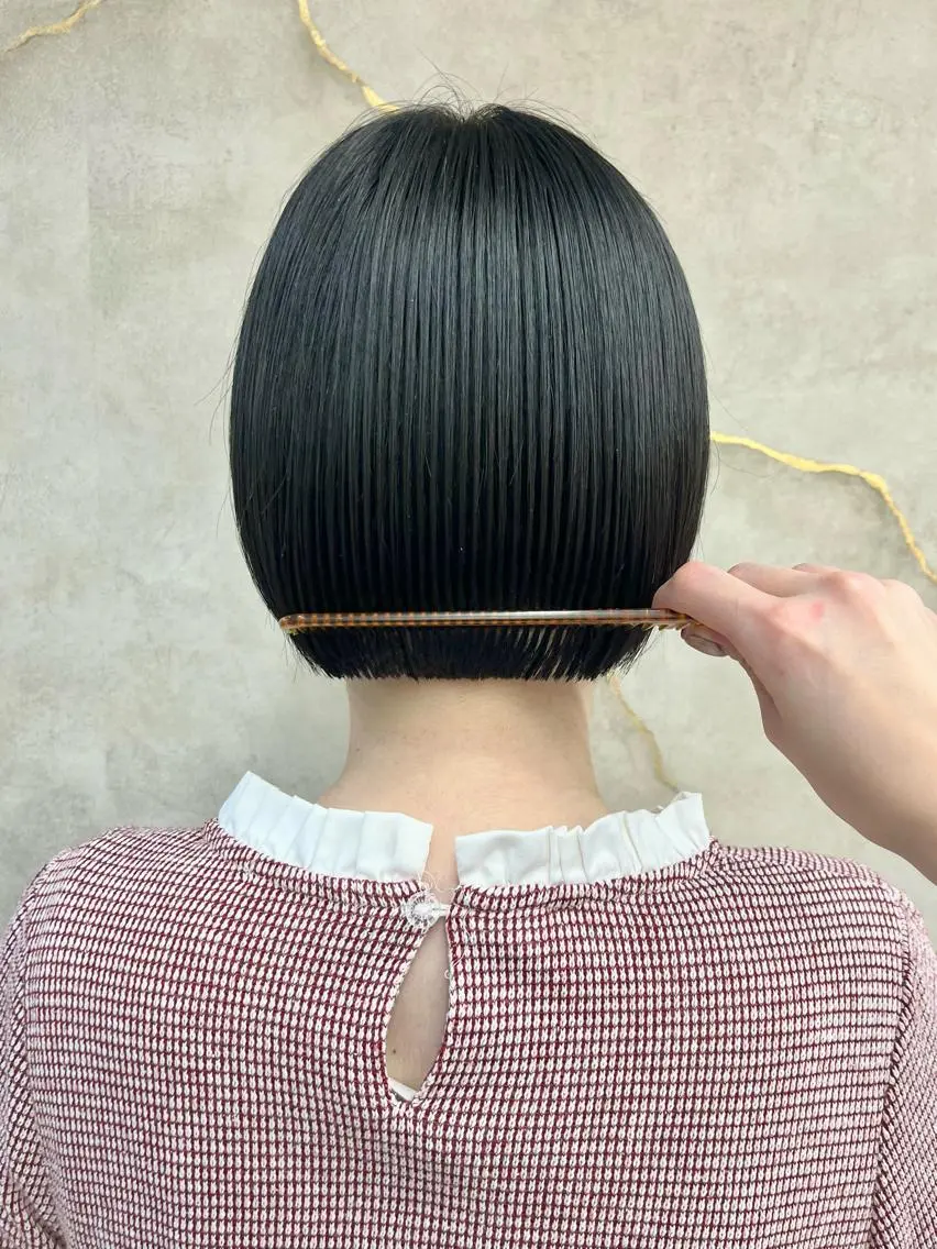 ショート パーマ ヘアアレンジ カット ヘアカラー トリートメント ヘアセット ボブ｜韓国｜美髪矯正 ｜amika🌙のヘアスタイル