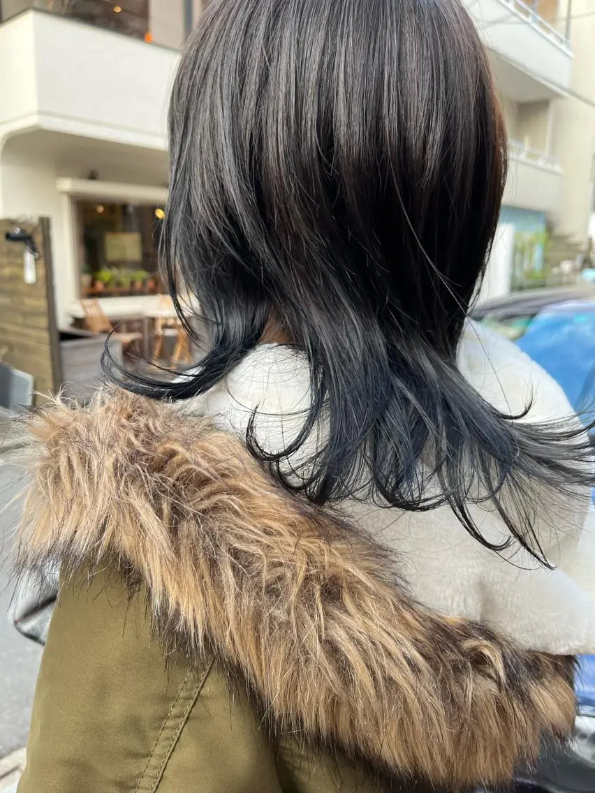 セミロング カラー eri kinjoのヘアスタイル