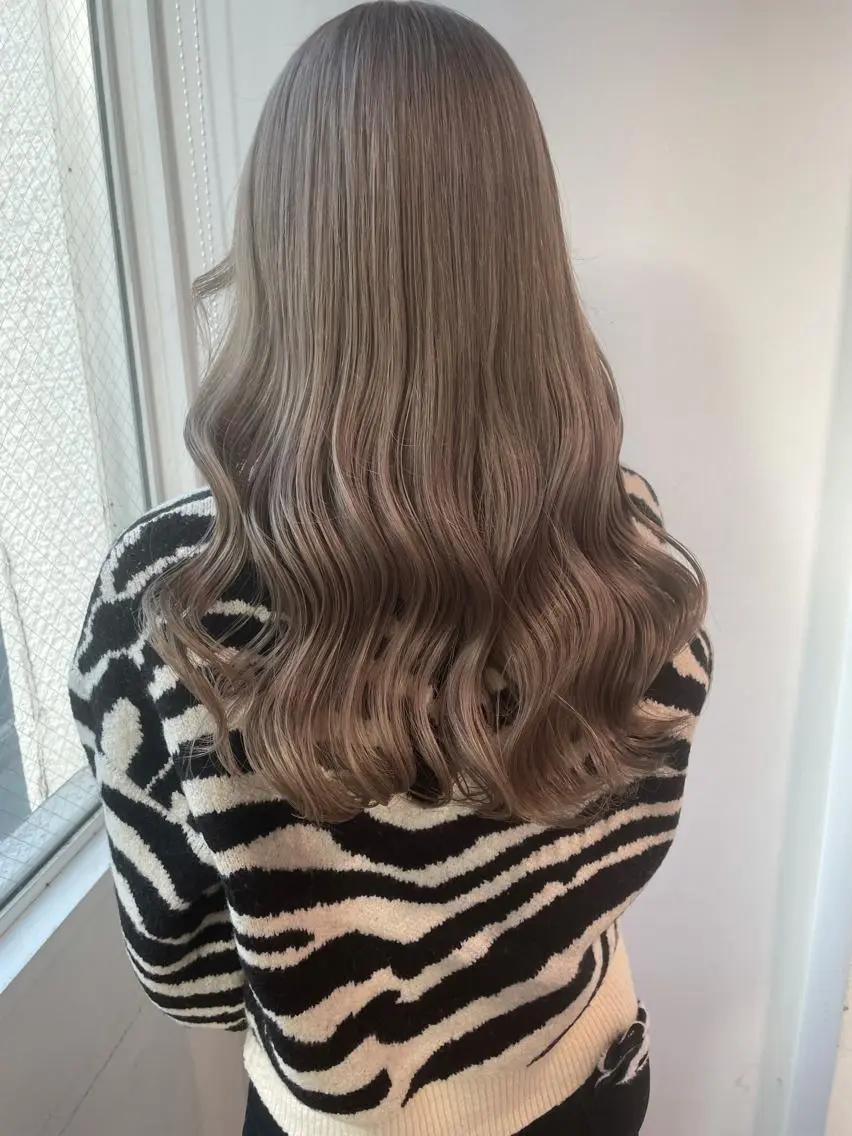 ロング ヘアカラー ヘッドスパ 🪞韓国🤍大人っぽ 艶髪🤍FRUITSのヘアスタイル