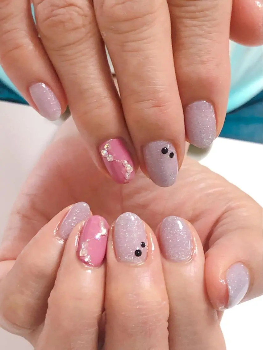 ネイル アートネイル 長さ出し フットネイル グリーン ニュアンスネイル Lily Roseスタッフ一同のマツエク・マツパデザイン