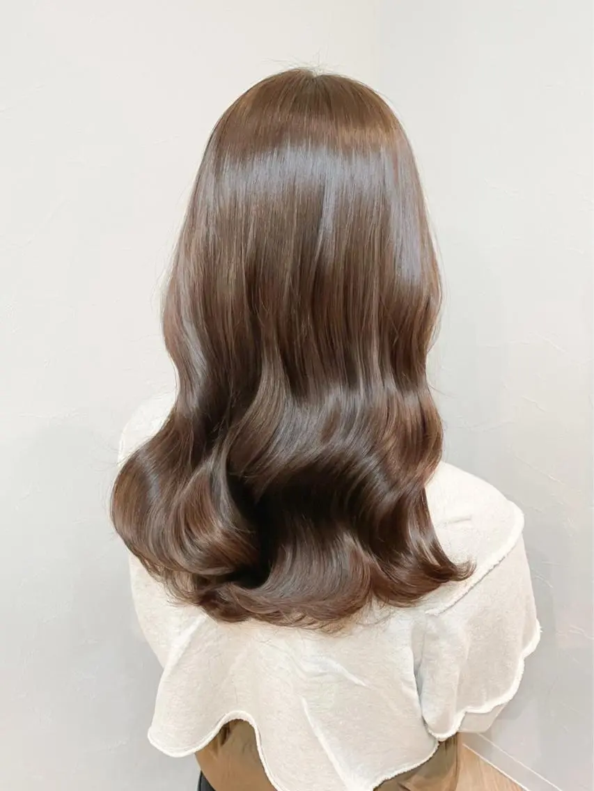 セミロング カラー ヨシンモリ 外国人対応 佐久間のヘアスタイル