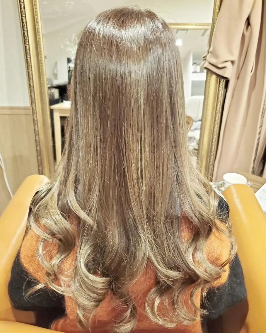 ロング カラー アディクシーカラー 外国人風カラー トリートメント 酸熱トリートメント カット ヘアカラー トリートメント spa hair ark 富井直美のヘアスタイル