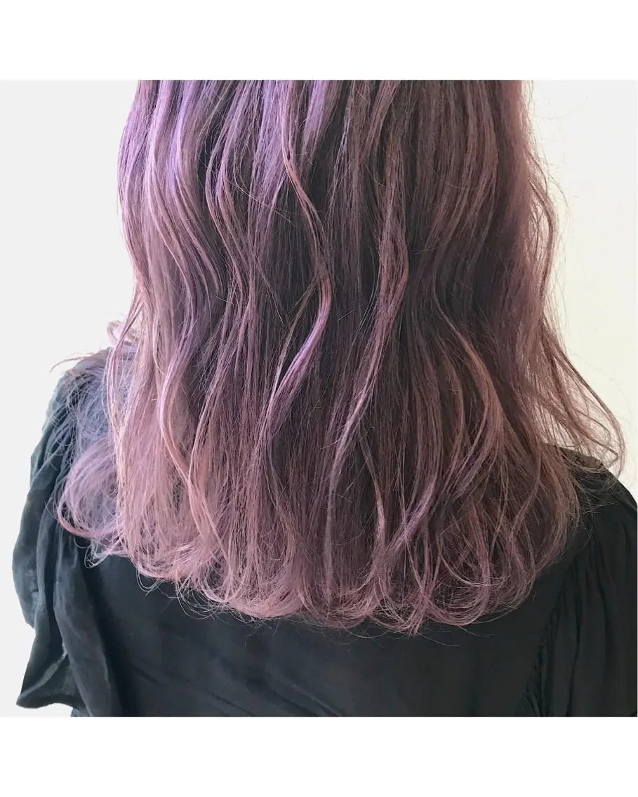 ミディアム カラー パープルカラー ヘアカラー トリートメント lani ブリーチ /ダブルカラーのヘアスタイル