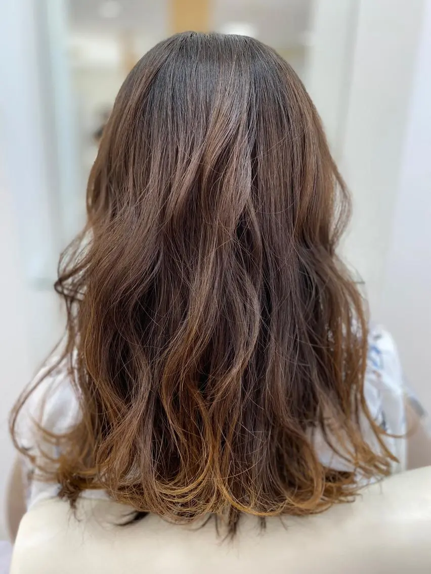 セミロング 外国人風カラー カット ヘアカラー N° Elune MIYUUのヘアスタイル