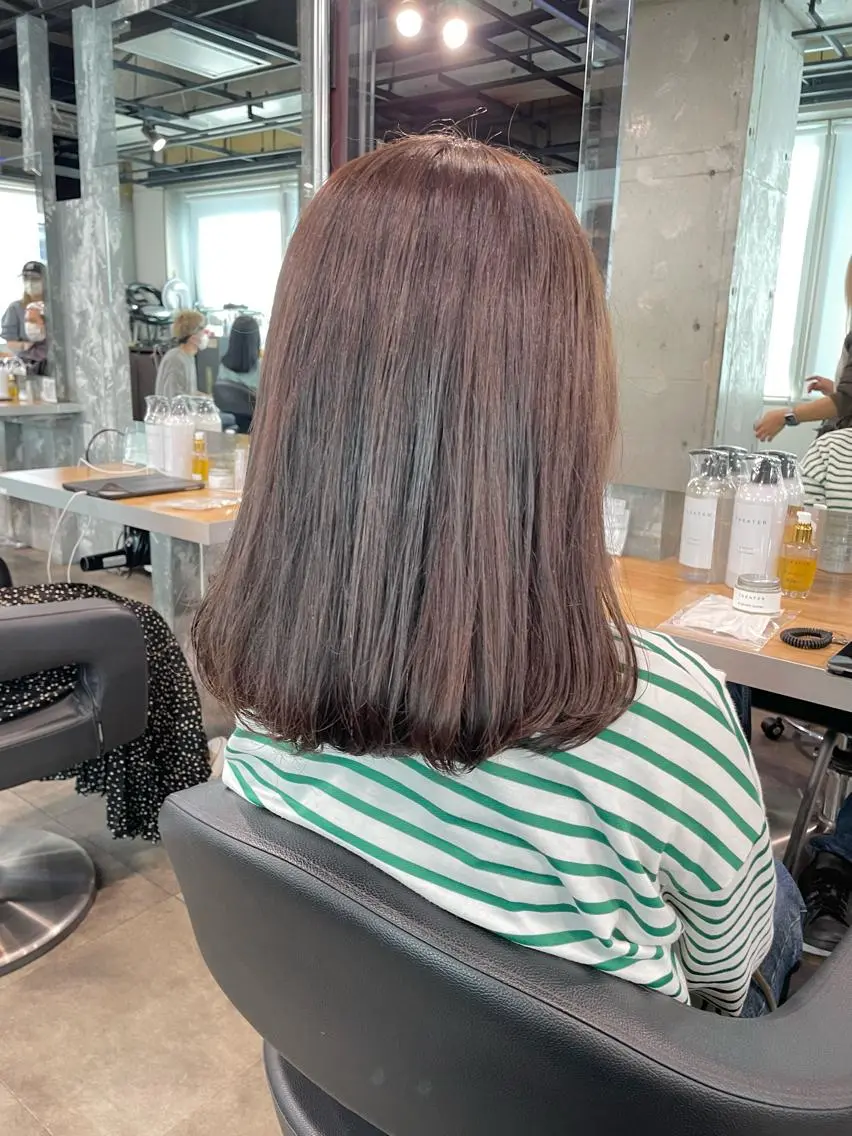 ミディアム カラー パーマ ヘアアレンジ メンズ キッズ ネイル マツエク・マツパ アイブロウ 眉カラー 透明感カラー・レイヤ ー🎀amika🎀のヘアスタイル