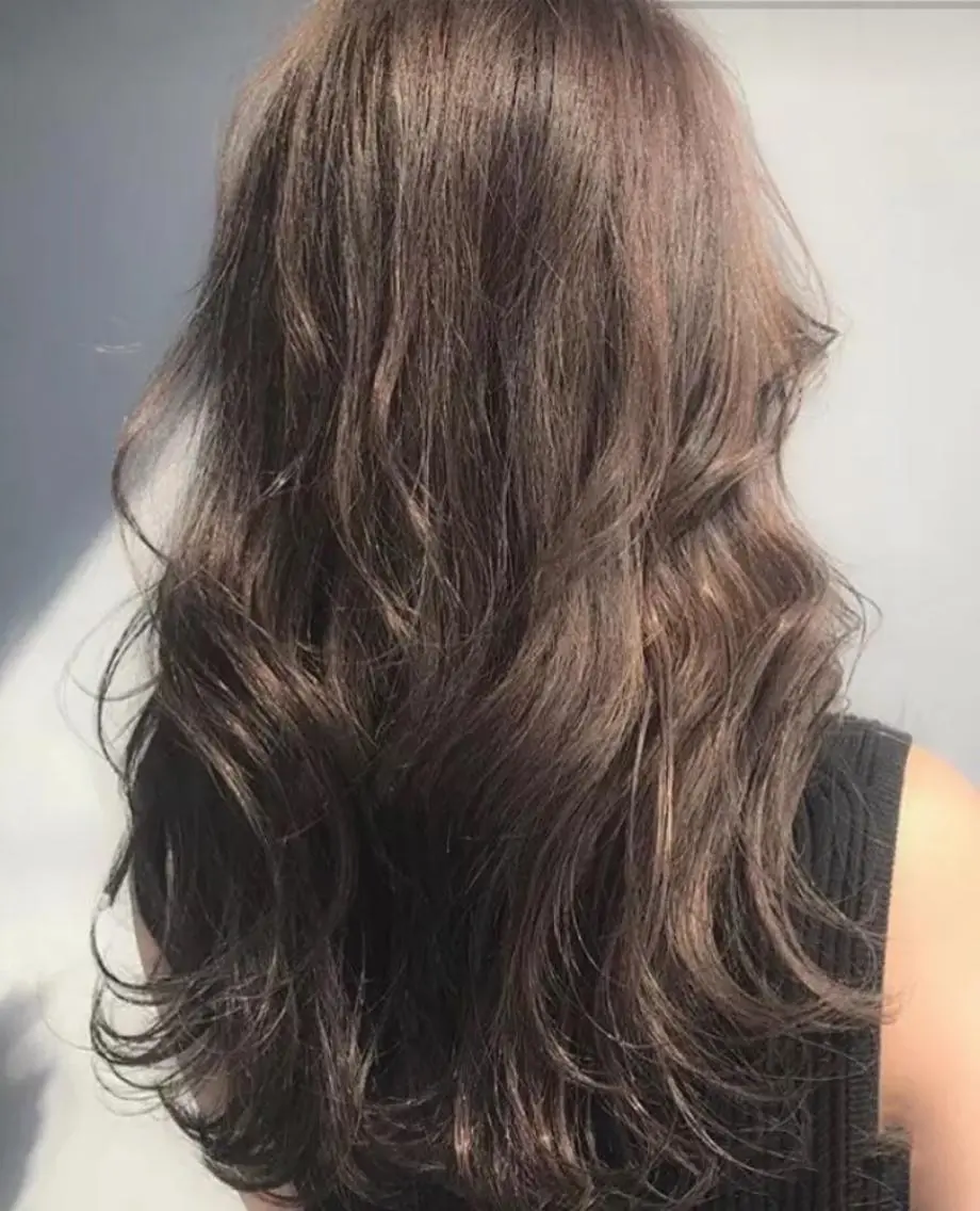 ロング カラー パーマ ディレクター Masakiのヘアスタイル