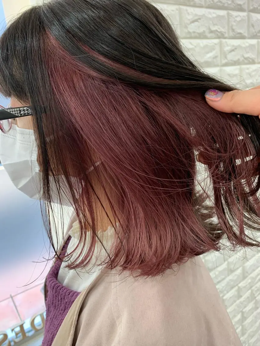 ミディアム カラー 薄田 珠美のヘアスタイル