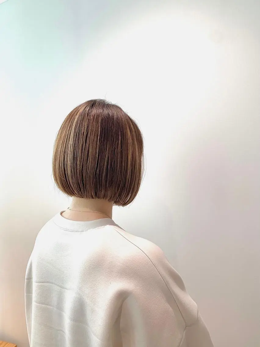 セミロング カラー 透明感カラー ボブ 髪と心を整える美容師のヘアスタイル