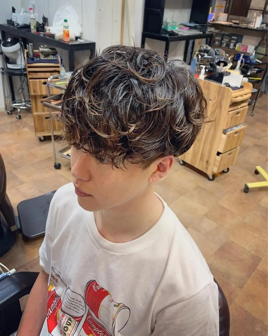 ミディアム パーマ メンズ ミディアムパーマ メンズパーマ 三谷 天兵のヘアスタイル
