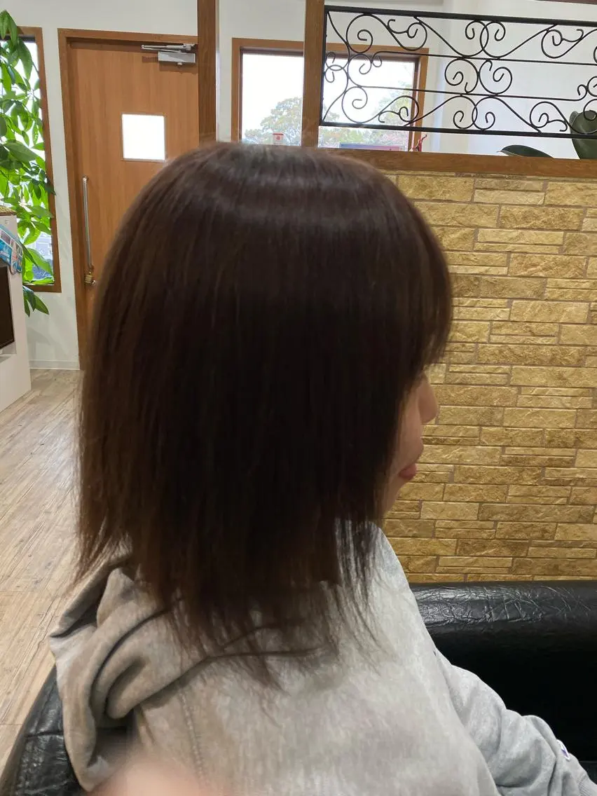 ミディアム ヘアカラー 山岡 秀規のヘアスタイル