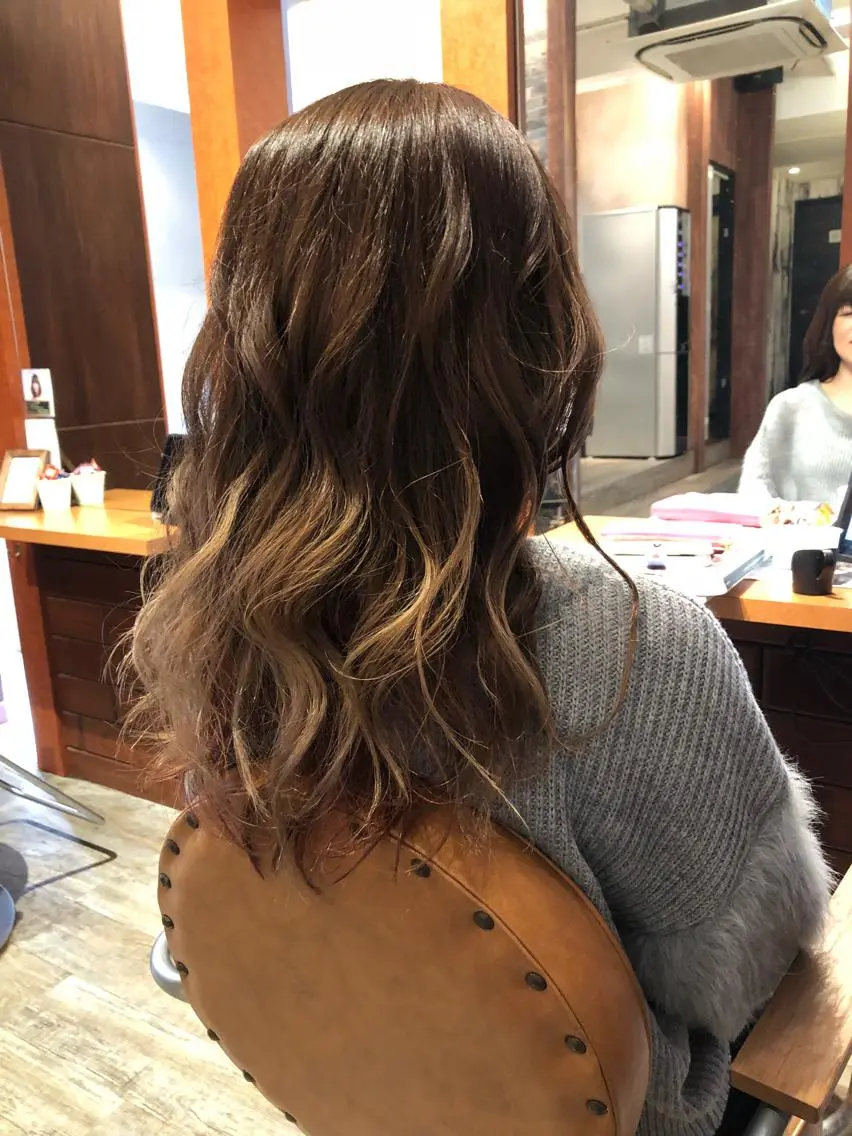 ロング カラー 宮下 浩一のヘアスタイル